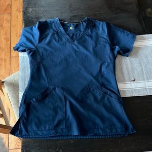 Carhartt scrub top